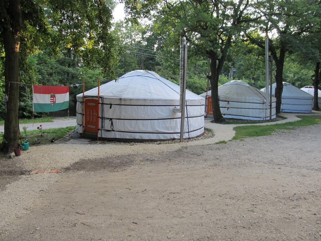 Dobogoko Jurtaszallas Cameră foto