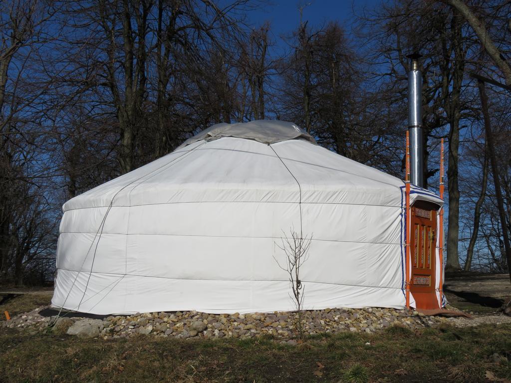 Dobogoko Jurtaszallas Exterior foto